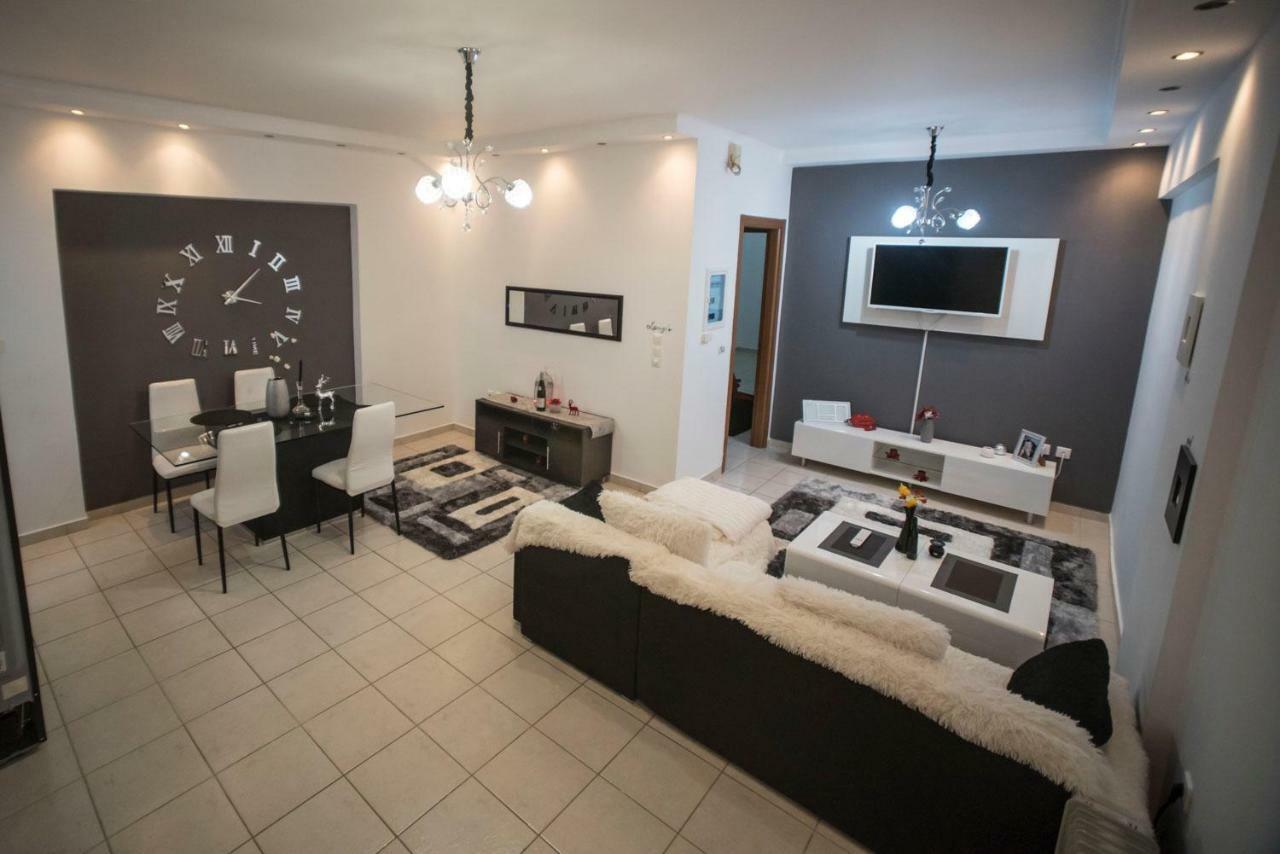 Cristal Apartment Corinth Exterior photo