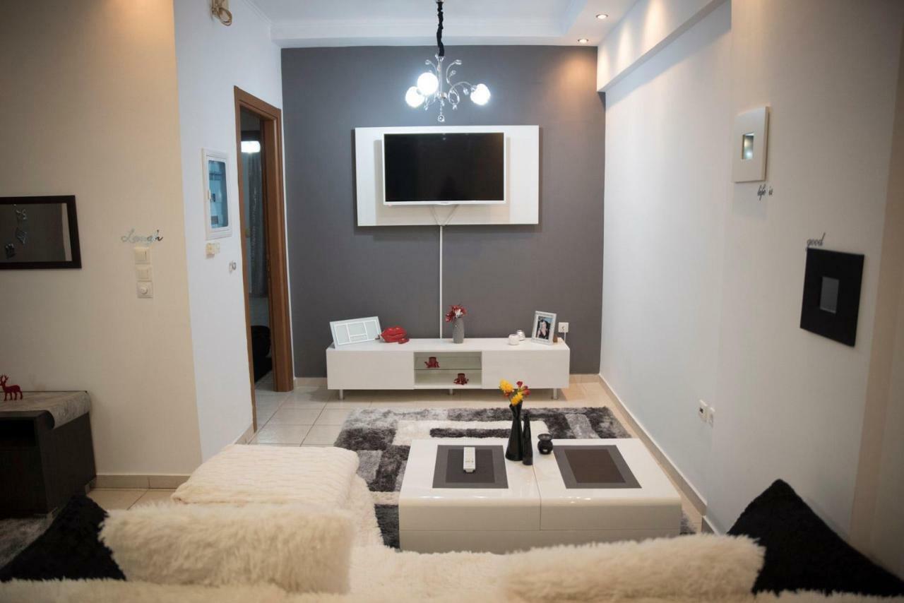 Cristal Apartment Corinth Exterior photo